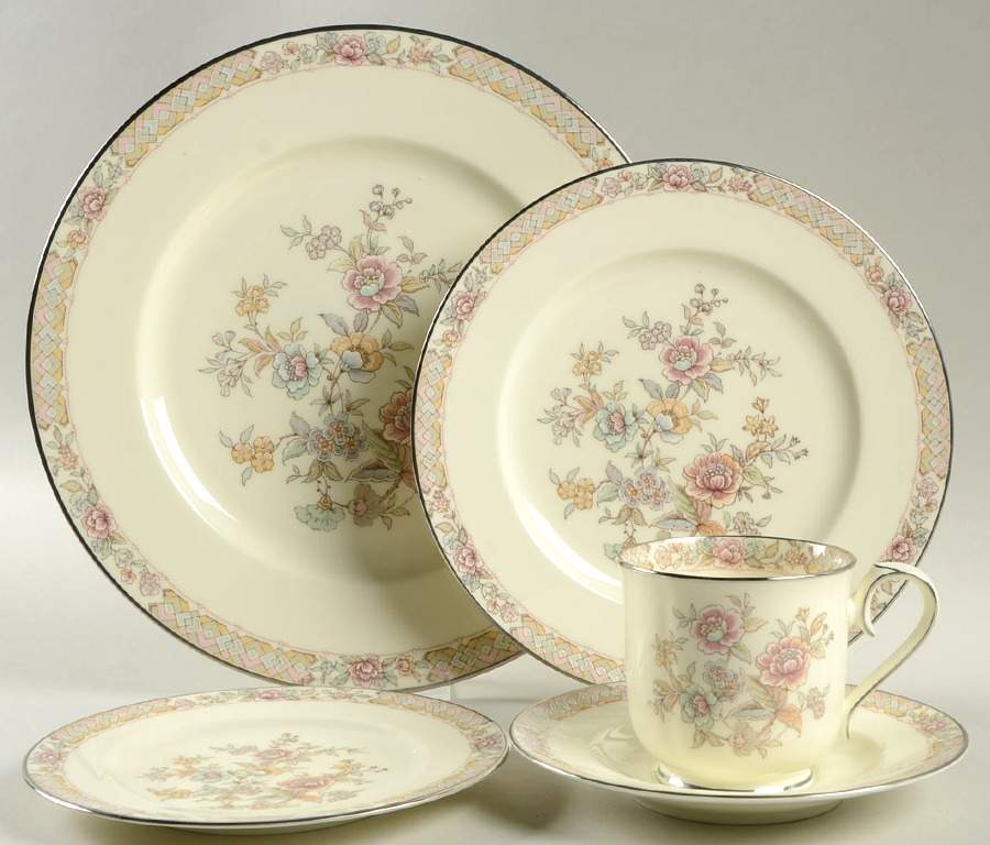 Imperial Garden 5 Piece Place Setting by Noritake-1
