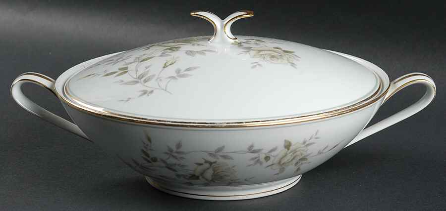 Ingrid Round Covered Vegetable by Noritake-1