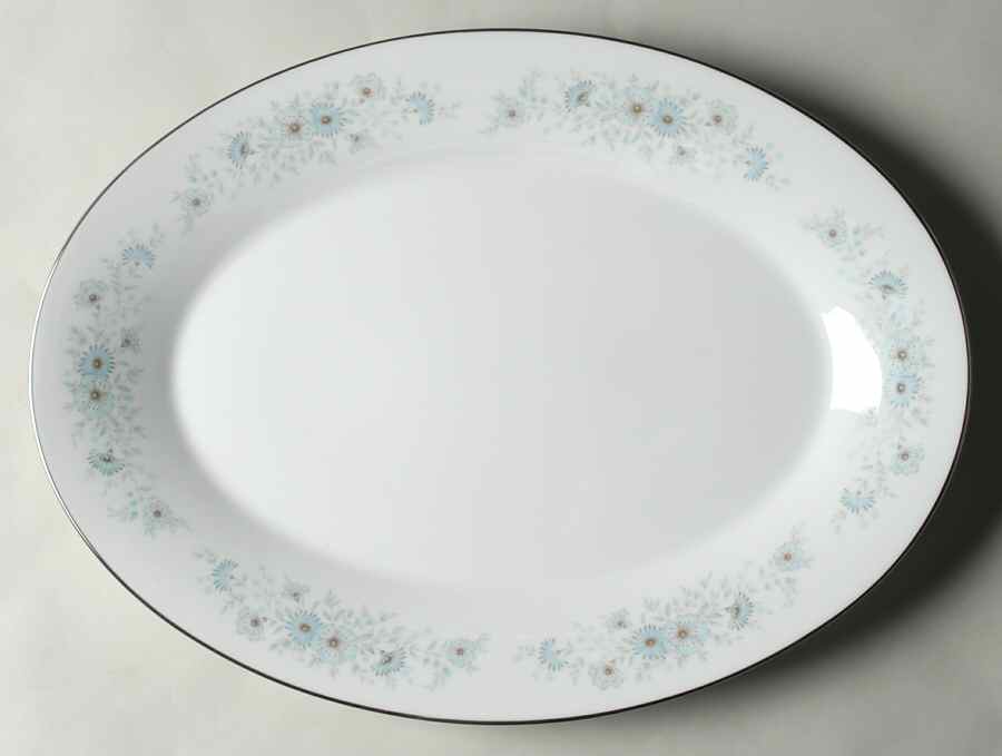 Inverness 16" Oval Serving Platter by Noritake-1
