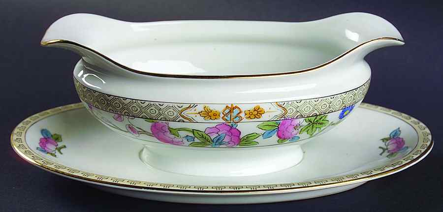 Inwood Gravy Boat with Attached Underplate by Noritake-1