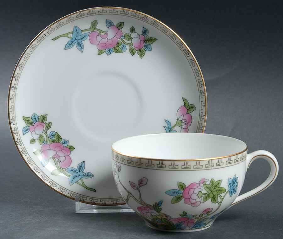 Inwood Oversized Cup & Saucer Set by Noritake-1