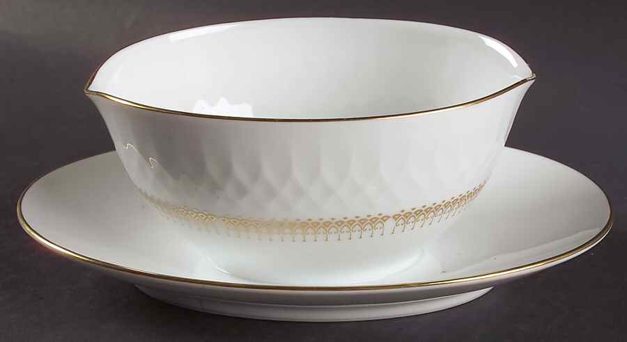 Irmina Gravy Boat with Attached Underplate by Noritake-1