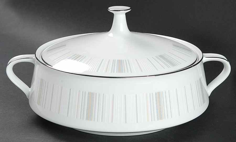 Isabella Round Covered Vegetable by Noritake-1