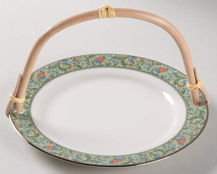 Isolde 5 3/8"-5 5/8" Bamboo Handled Serving Plate  HC by Noritake-1