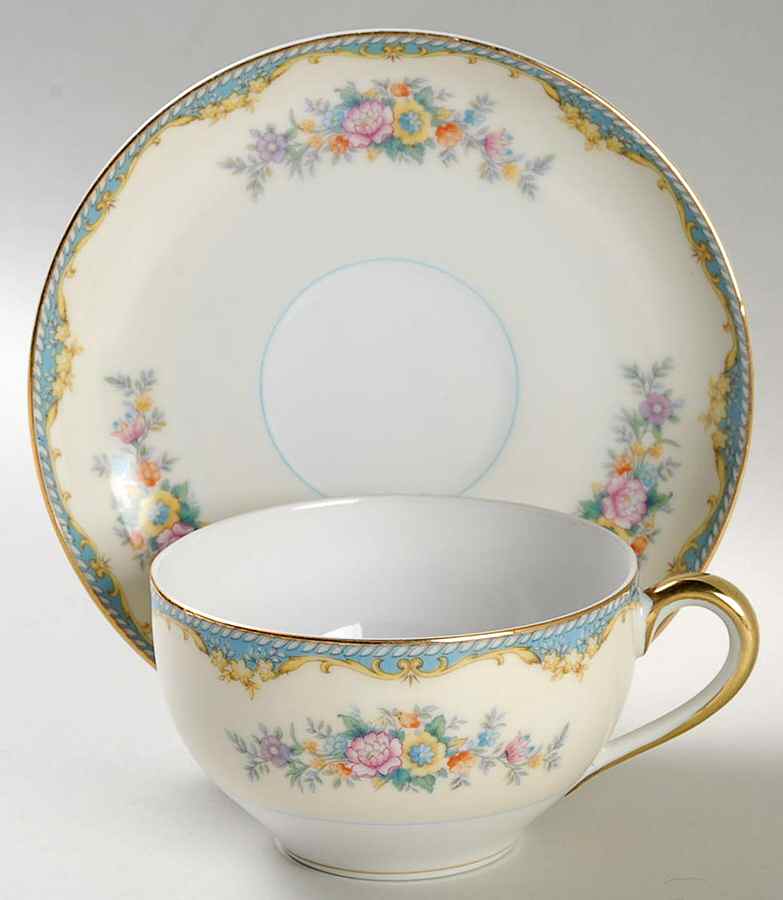 Ivanhoe Oversized Cup & Saucer Set by Noritake-1