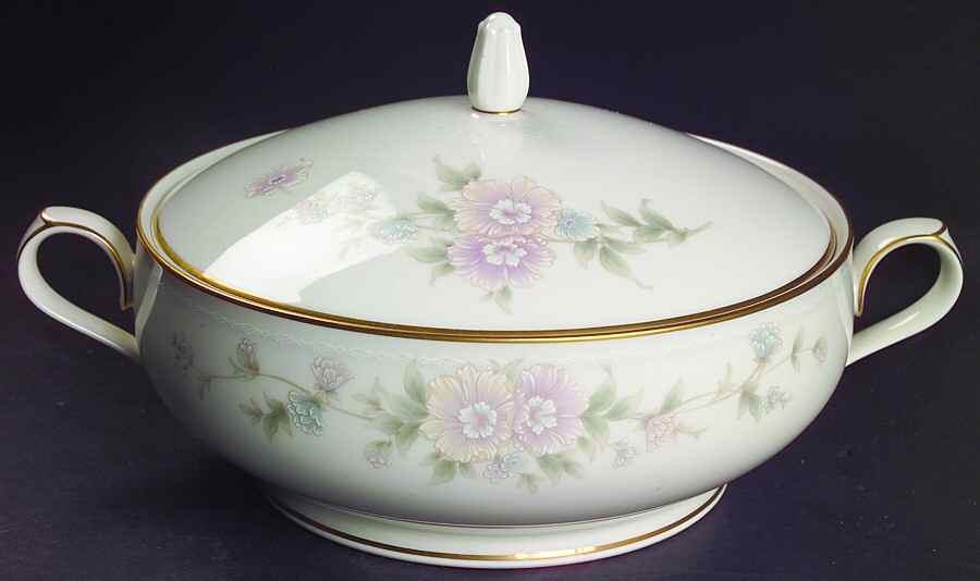 Ivanhoe Round Covered Vegetable by Noritake-1
