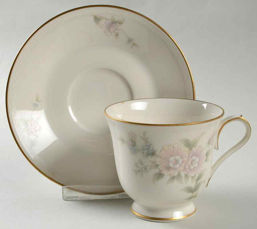 Ivanhoe Footed Cup & Saucer Set by Noritake-1