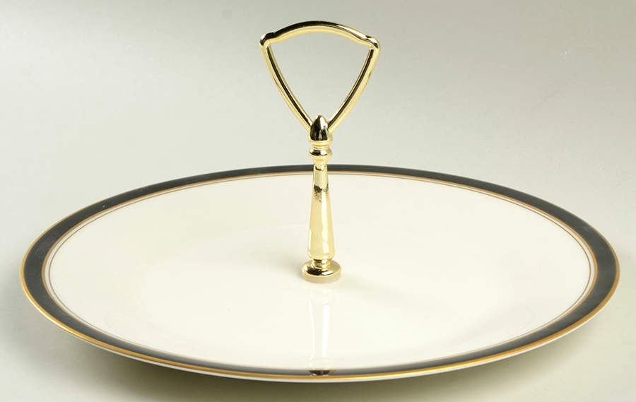 Ivory & Ebony Round Serving Plate with Handle (DP) by Noritake-1