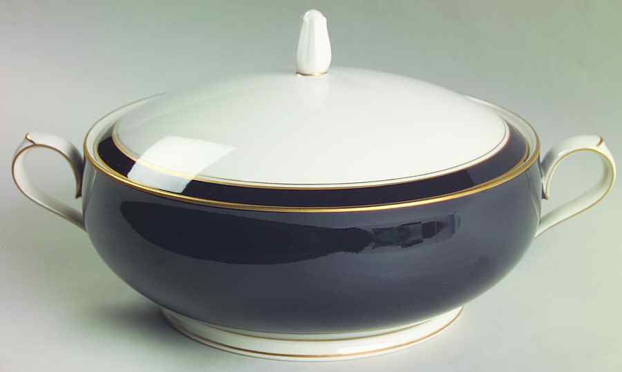 Ivory & Ebony Round Covered Vegetable by Noritake-1