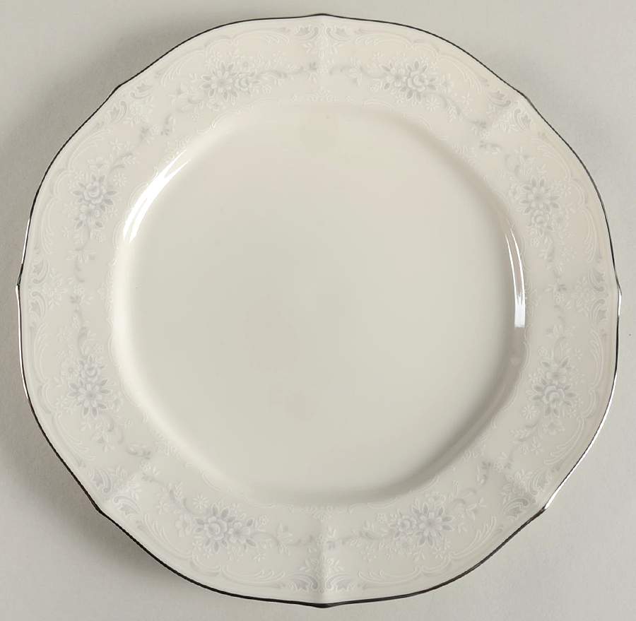 Ivory Lace Dinner Plate by Noritake-1
