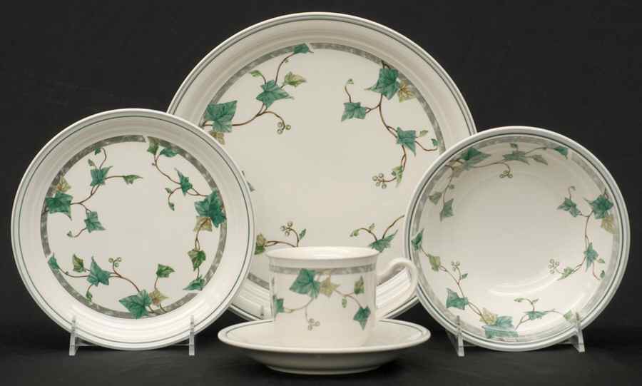 Ivy Lane 5 Piece Place Setting by Noritake-1