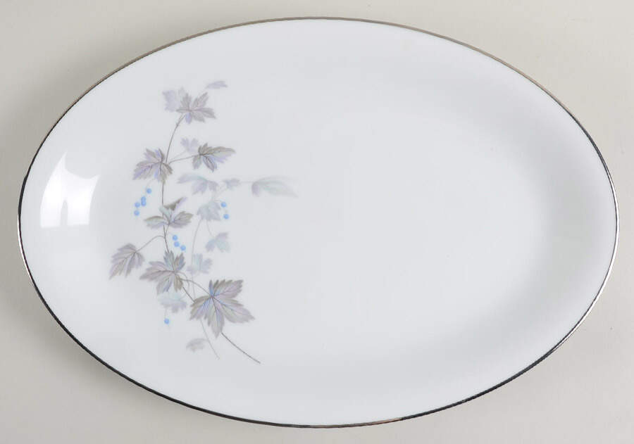 Ivyne 14" Oval Serving Platter by Noritake-1