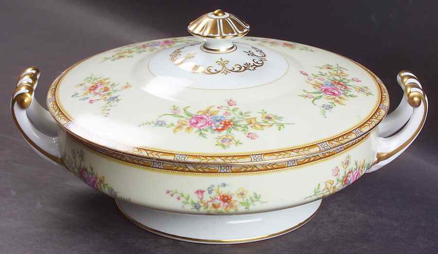 Janet Round Covered Vegetable by Noritake-1
