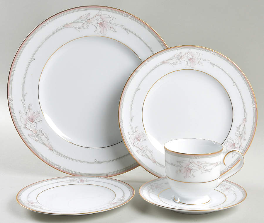 Jenna 5 Piece Place Setting by Noritake-1