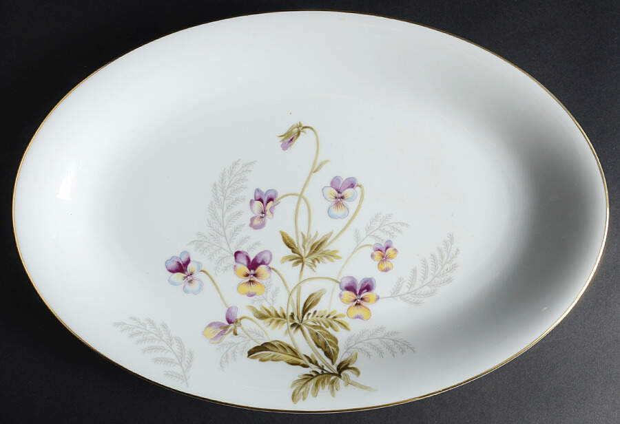 Joyce 16" Oval Serving Platter by Noritake-1