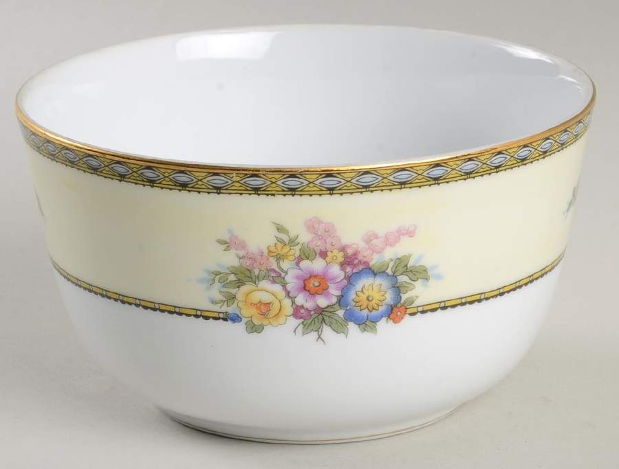 Juanita Cranberry Bowl by Noritake-1