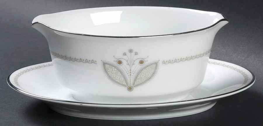 Juliet Gravy Boat with Attached Underplate by Noritake-1