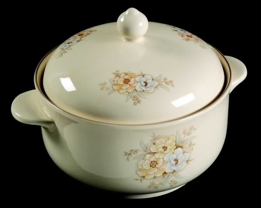 Julie 2 Qt Round Covered Casserole by Noritake-1