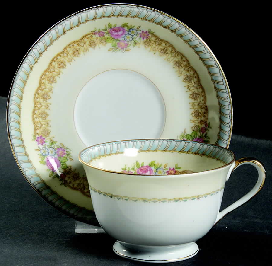 Juno Oversized Cup & Saucer Set by Noritake-1
