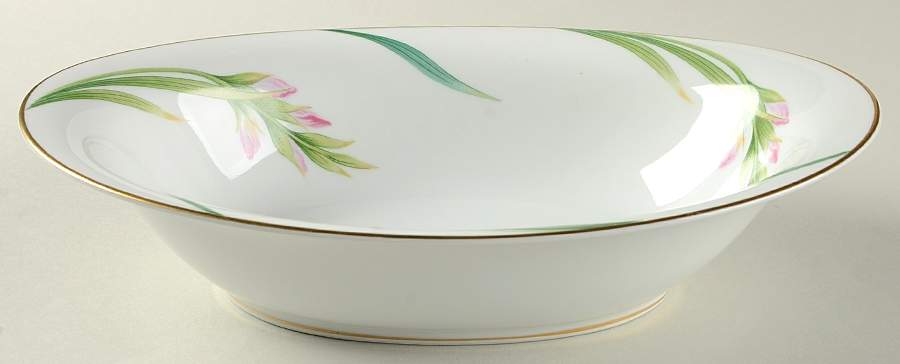Karen (5141, Gold Trim) 10" Oval Vegetable Bowl by Noritake-1
