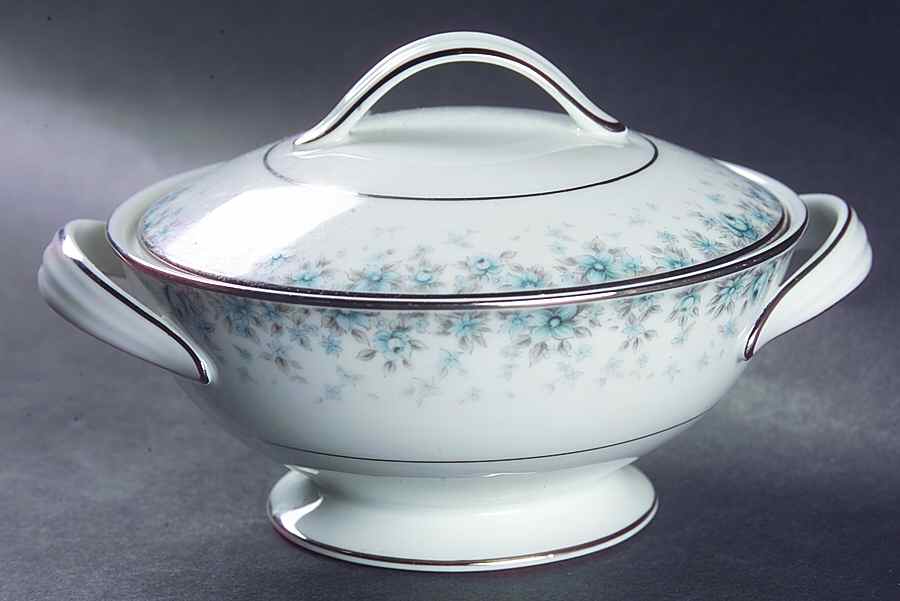 Kathleen Sugar Bowl & Lid by Noritake-1