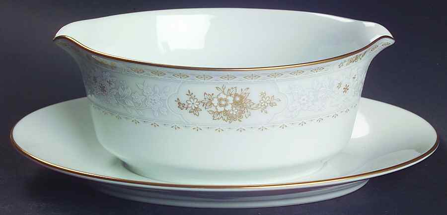 Keegan Gravy Boat with Attached Underplate by Noritake-1