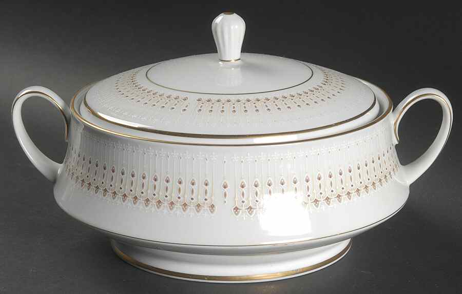 Keenan Round Covered Vegetable by Noritake-1