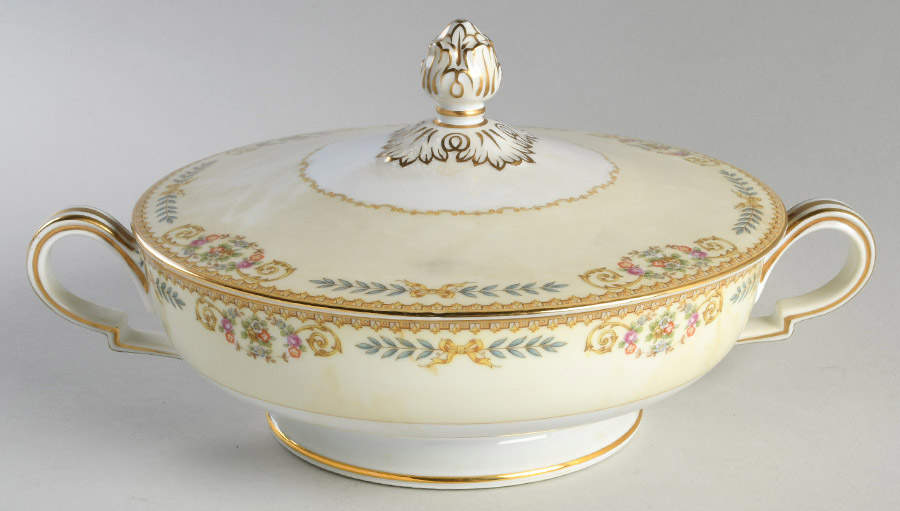 Kelvin Round Covered Vegetable by Noritake-1