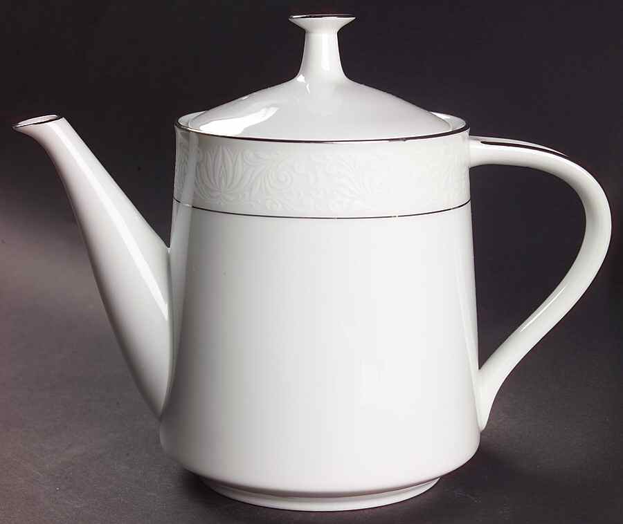 Kendal Teapot & Lid by Noritake-1