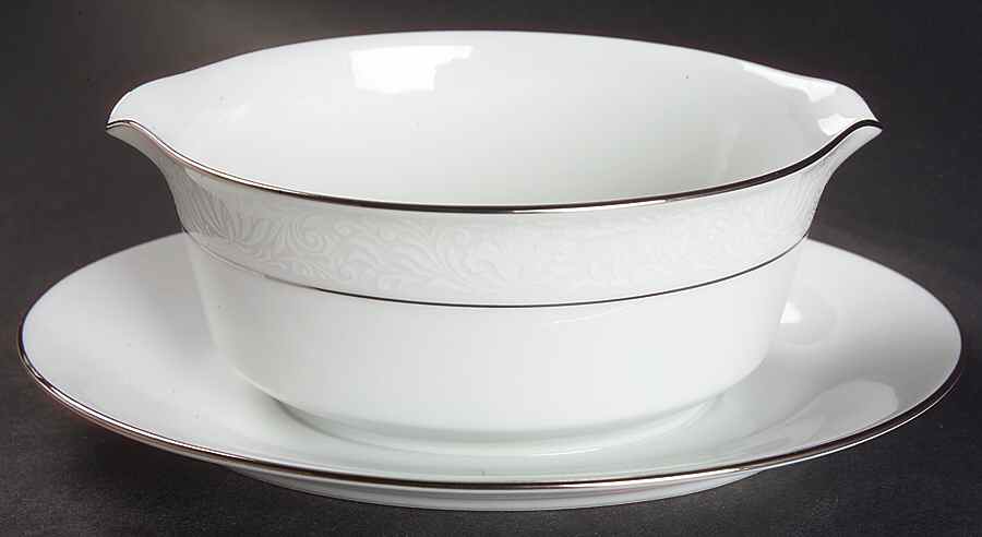 Kendal Gravy Boat with Attached Underplate by Noritake-1