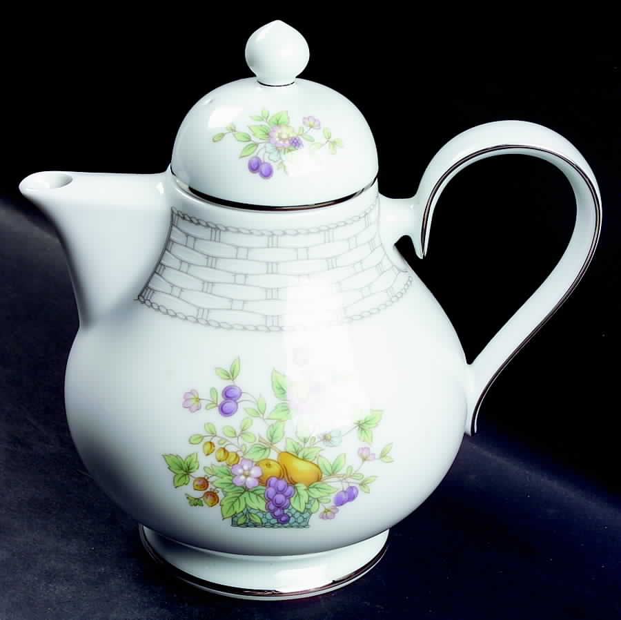 Kenmare Teapot & Lid by Noritake-1