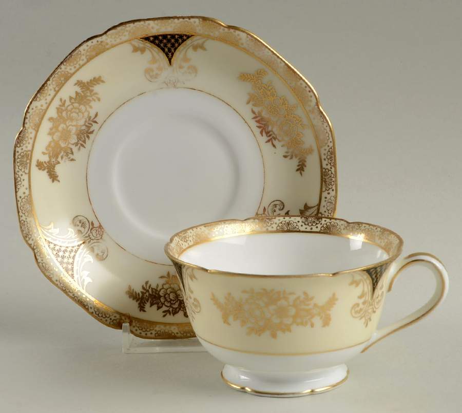 Kenwood (Black, Scalloped) Footed Cup & Saucer Set by Noritake-1