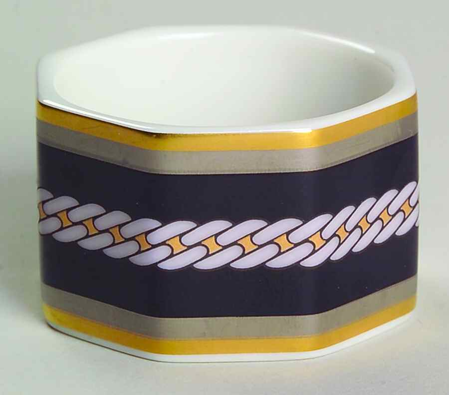King's Guard Napkin Ring by Noritake-1