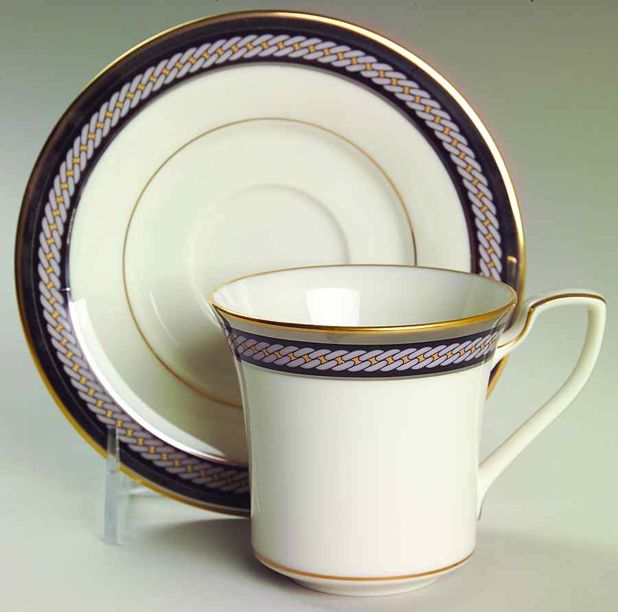 King's Guard Flat Cup & Saucer Set by Noritake-1