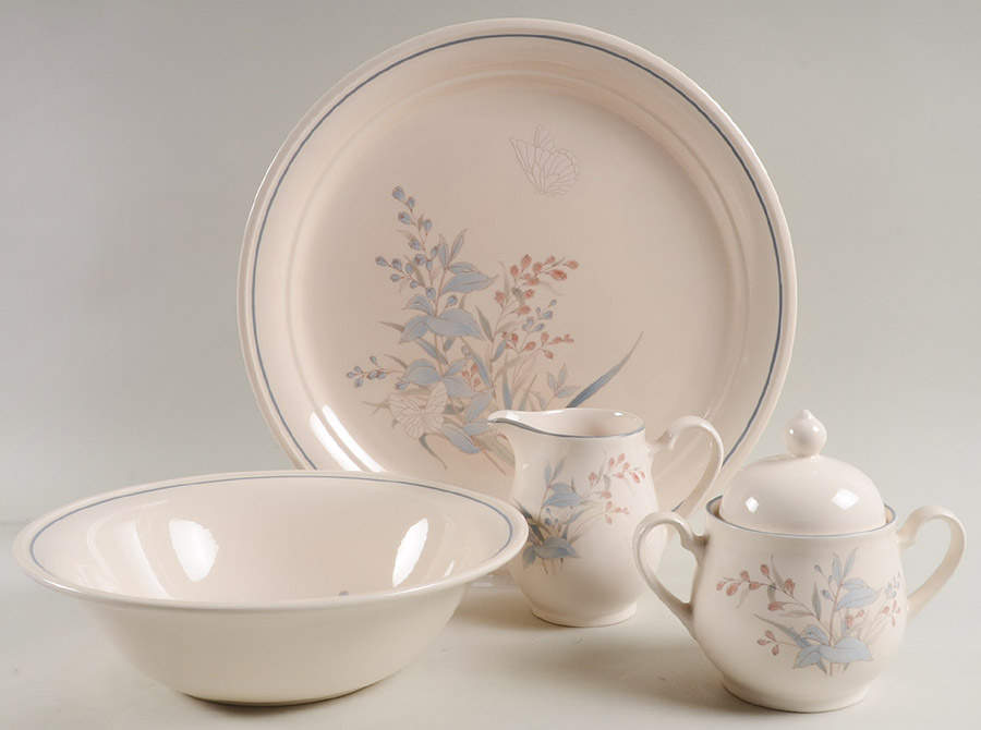 Kilkee 5 Piece Hostess Set by Noritake-1