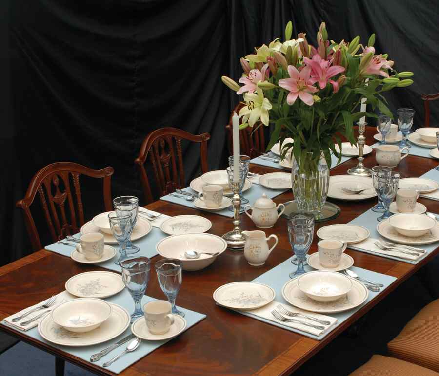 Kilkee 46 Piece Estate Set by Noritake-1