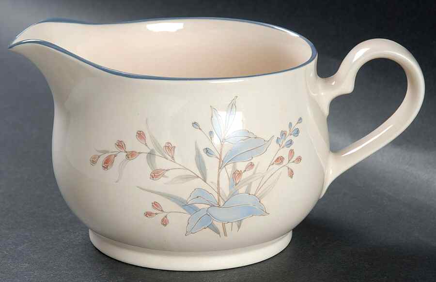 Kilkee Gravy Boat by Noritake-1