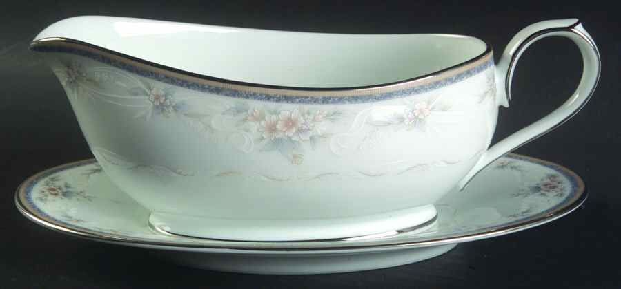 Kirkland Gravy Boat & Underplate (Relish/Butter) by Noritake-1