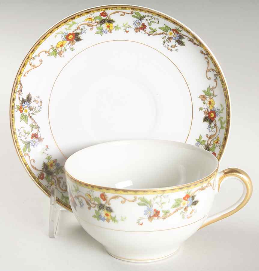 Knollwood Oversized Cup & Saucer Set by Noritake-1