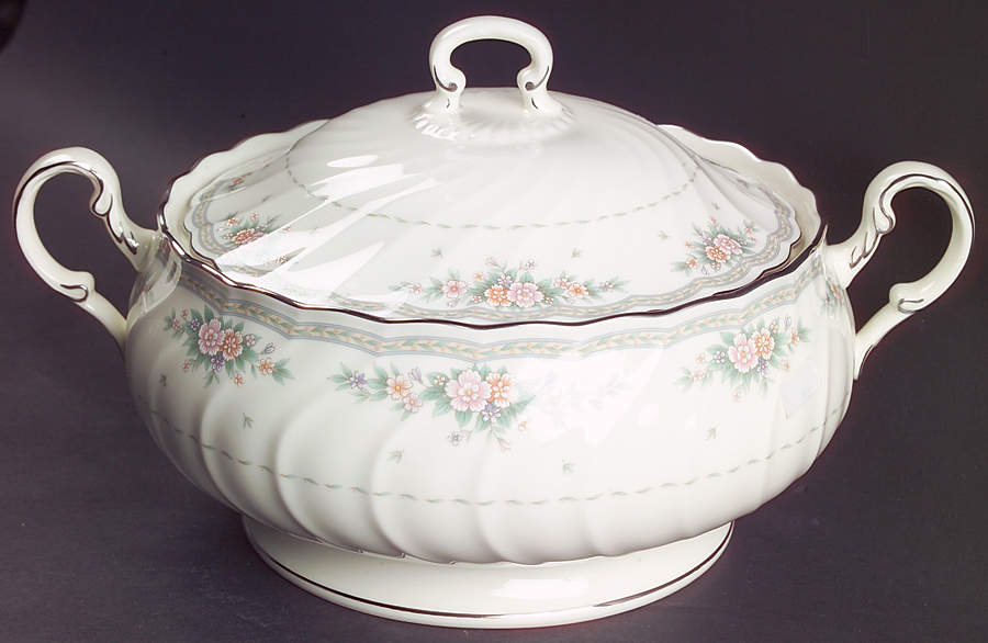 Knottinghill Round Covered Vegetable by Noritake-1