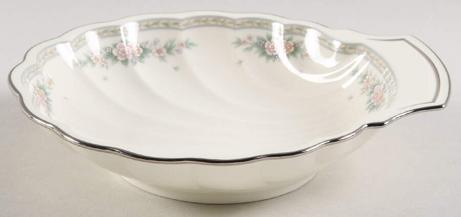 Knottinghill Shell Shaped Dish by Noritake-1