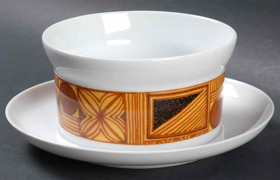 Kontiki Gravy Boat with Attached Underplate by Noritake-1