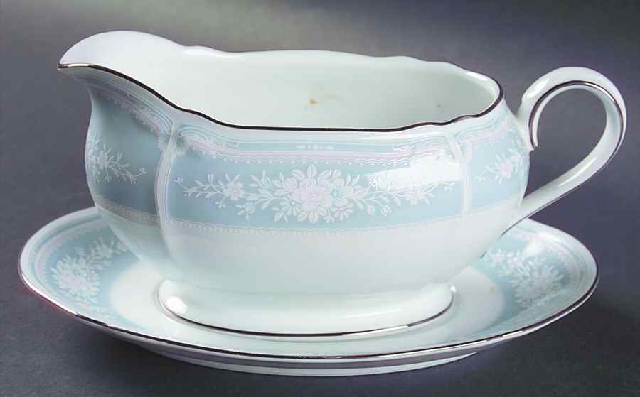 Lacewood Gravy Boat & Underplate (Relish/Butter) by Noritake-1