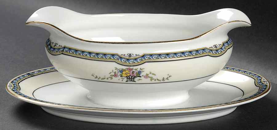 Lafleur Gravy Boat with Attached Underplate by Noritake-1
