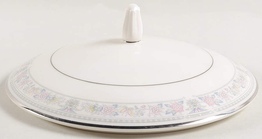 Lake Forest Lid for Round Vegetable by Noritake-1