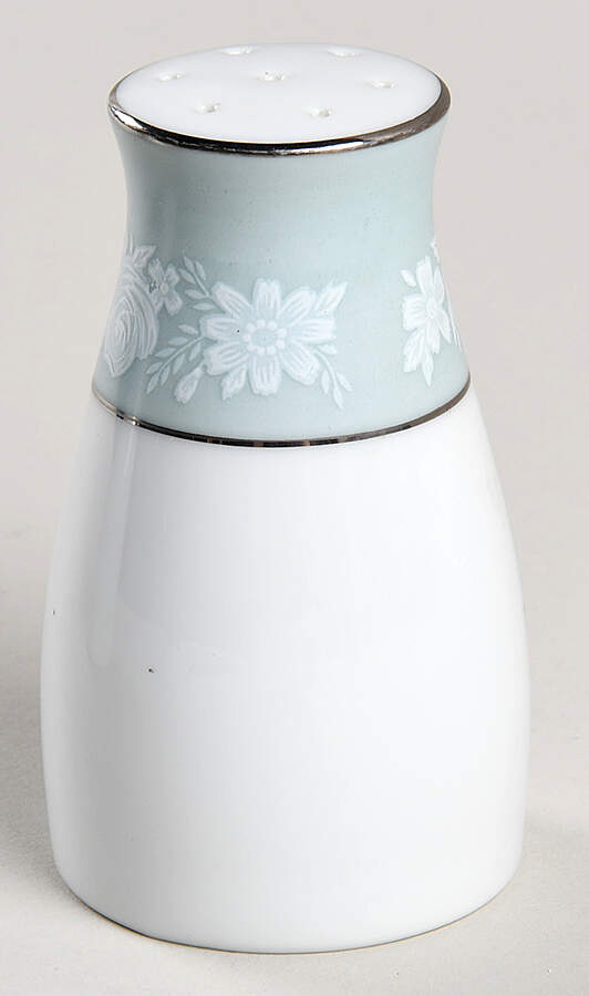 Lamita Pepper Shaker by Noritake-1