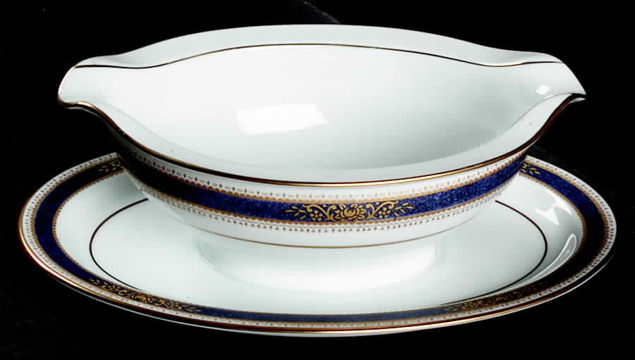 Lamarre Gravy Boat with Attached Underplate by Noritake-1