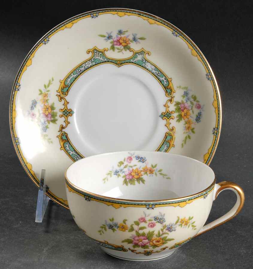 Lamara Flat Cup & Saucer Set by Noritake-1