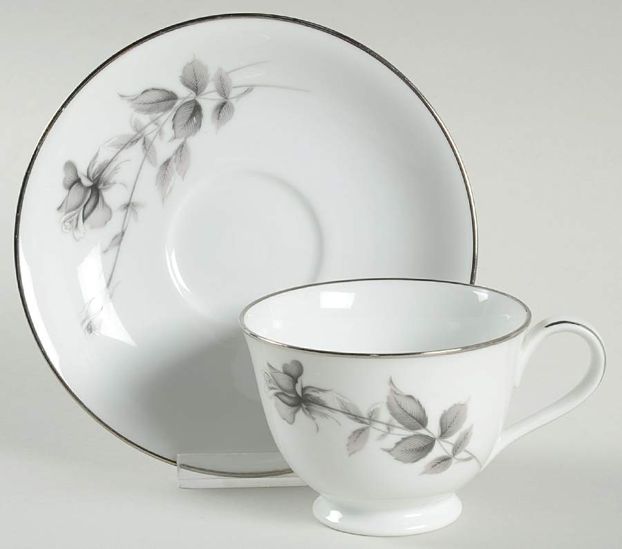 L'Amor Footed Cup & Saucer Set by Noritake-1