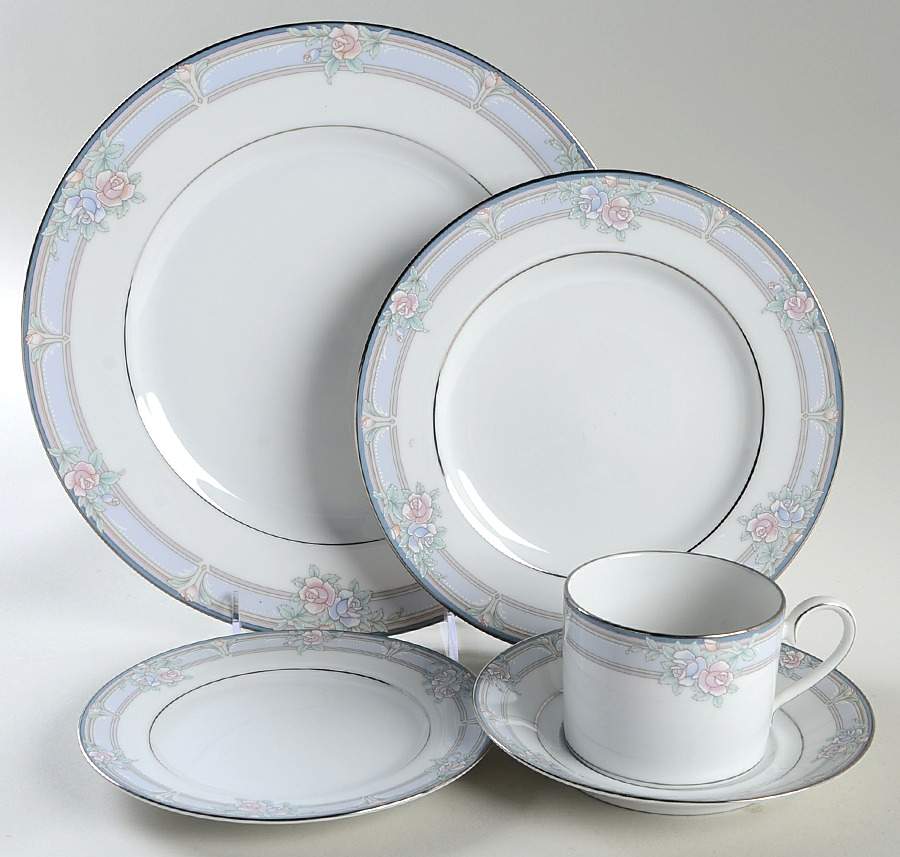 Lancashire 5 Piece Place Setting by Noritake-1